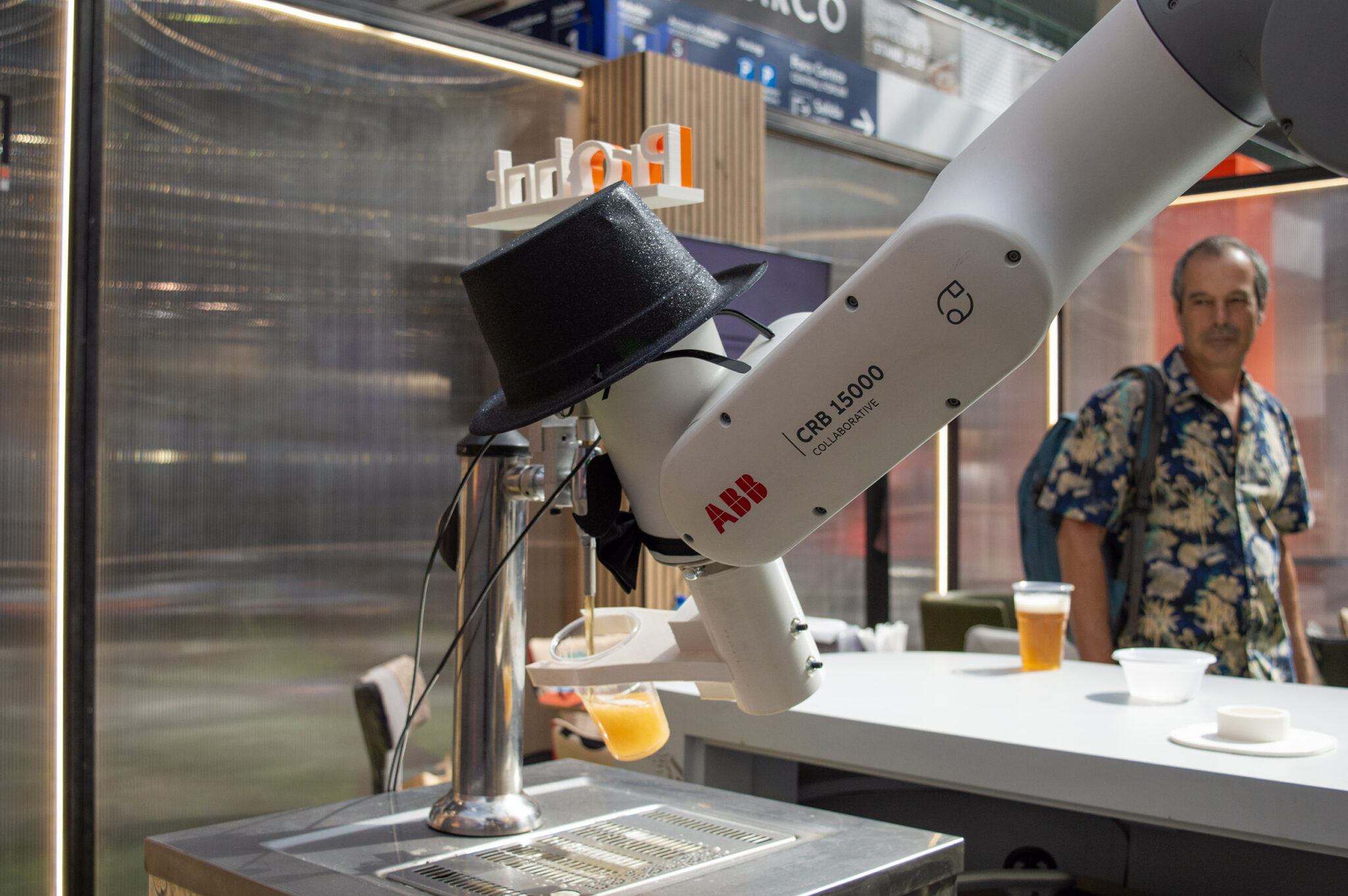 Robot Dispensador de Cerveza - Probot Innovation